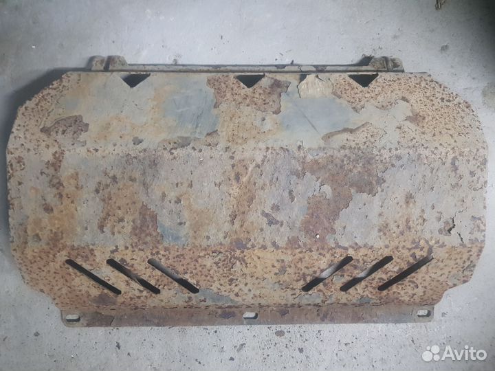 Защита двигателя Mitsubishi l200