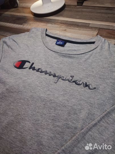 Лонгслив champion