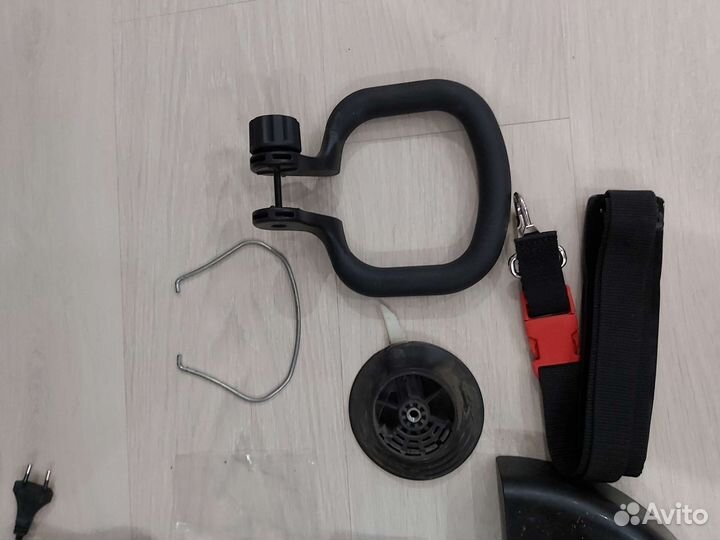 Триммер аккумуляторный садовый б/у makita