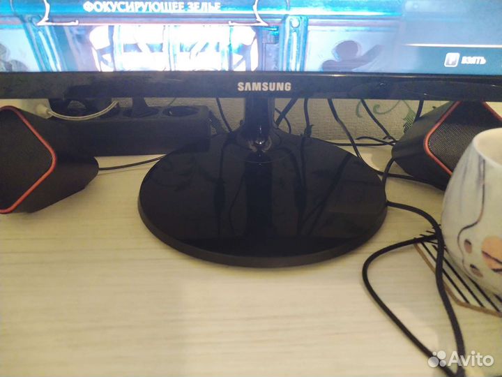 Изогнутый Монитор Samsung 24