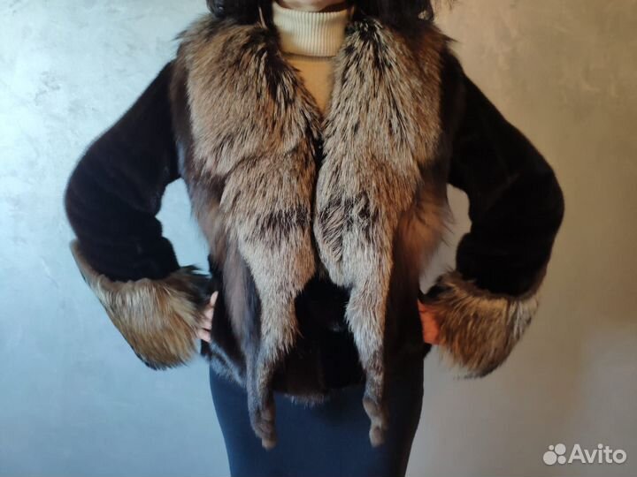 Продам норковую шубу