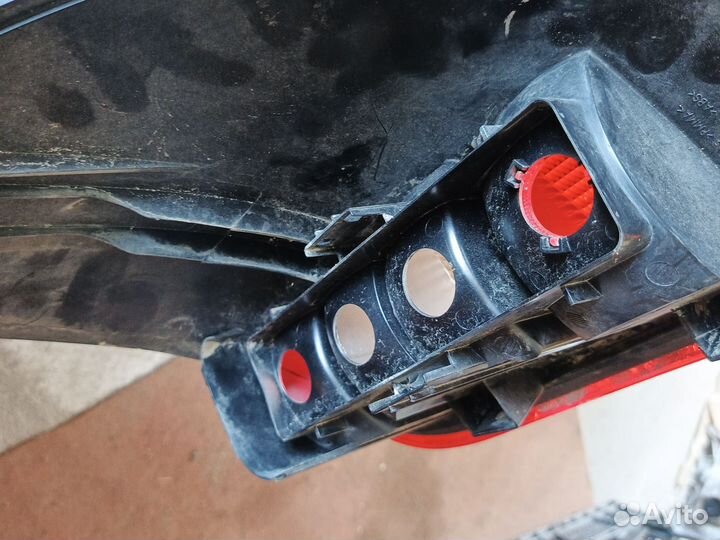 Задние фонари Крайслер Вояджер 01-07 г