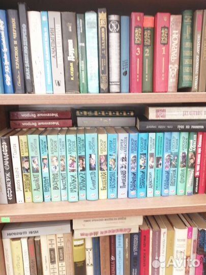 Книги. Много