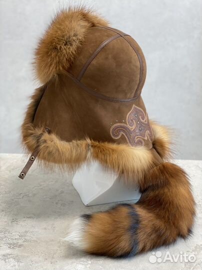 Шапка Малахай с хвостом из лисы