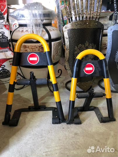 Авто парковочный барьер. Доставка из Симферополя