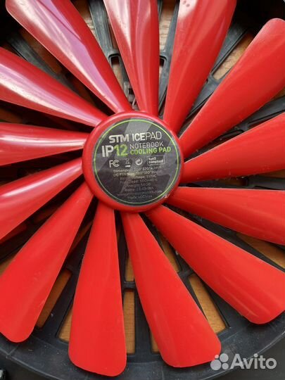 Подставка с охлаждением для ноутбука