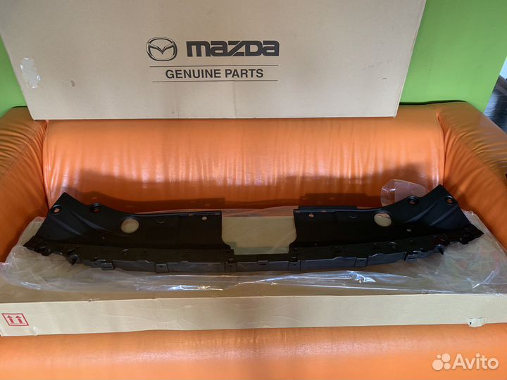 Накладка передней панели mazda CX5 KF