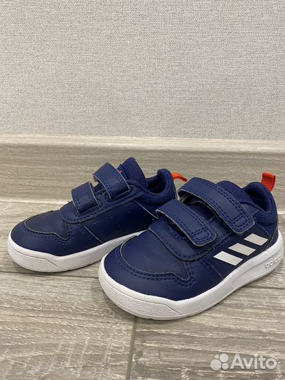 Кроссовки Adidas р/р 21 бу