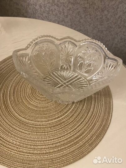 Хрустальная ваза