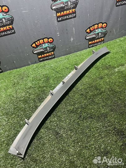 Обшивка крышки багажника Рено Сценик 2 верх