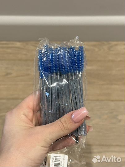 Щеточки для ресниц и бровей