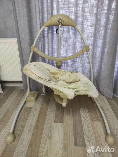 Детская качелька