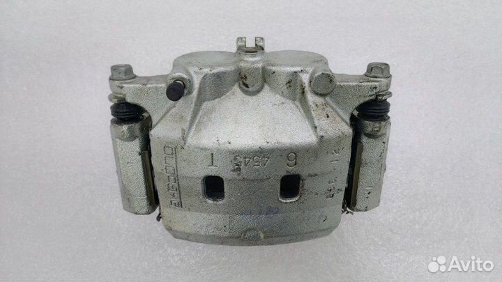 Суппорт тормозной передний правый Nissan X-Trail