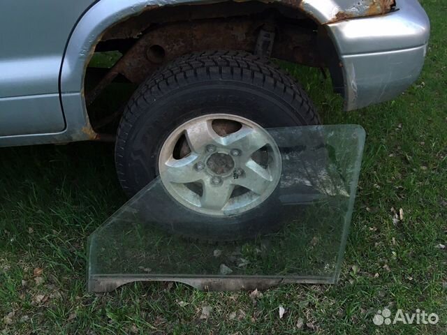 Стекло водительской двери для Киа Спортейдж1