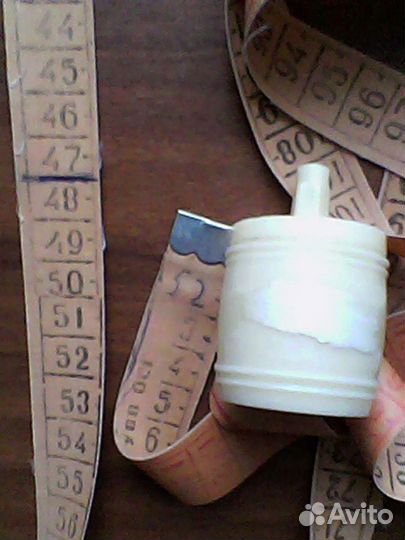 Метр портновский, колокольчик, ваза