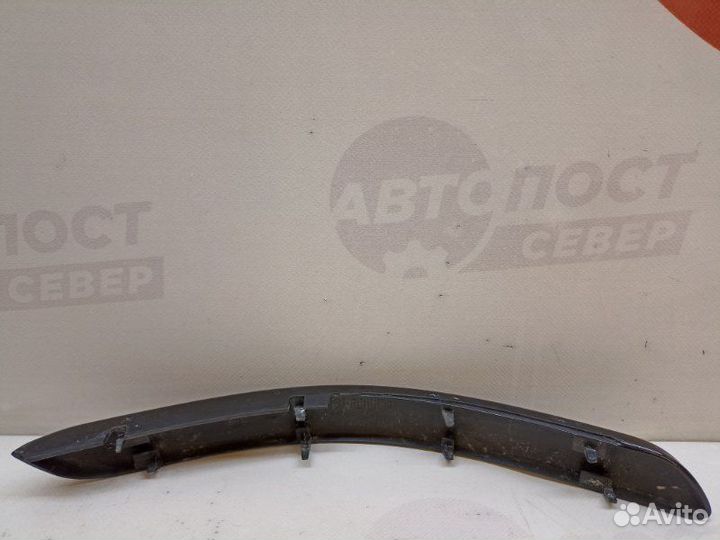 Накладка переднего бампера левая Nissan Tiida C11