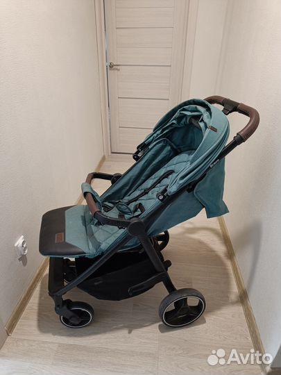 Коляска складная Carrello Bravo