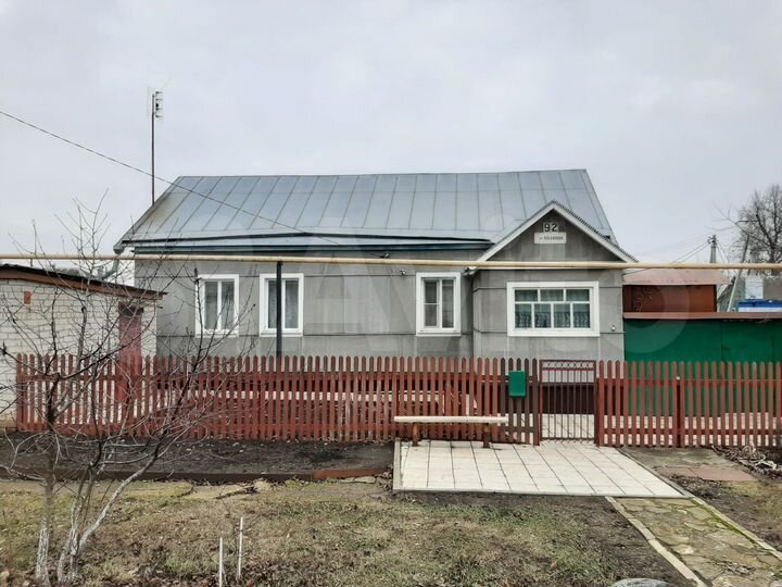 Дом 54 м² на участке 6 сот.