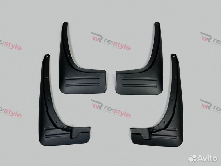 Брызговики Toyota RAV4 (ха20) 00-05г Черные R2476