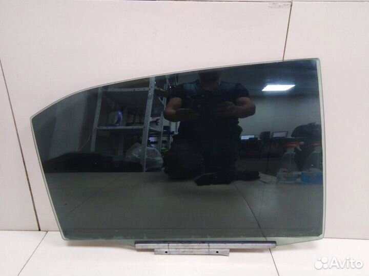 Стекло двери задней правой Toyota Camry V40 2006-2011