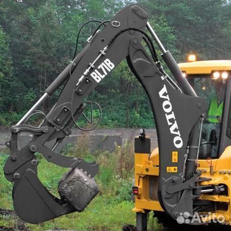 Аренда экскаватора погрузчика. Трактор. Гидромолот