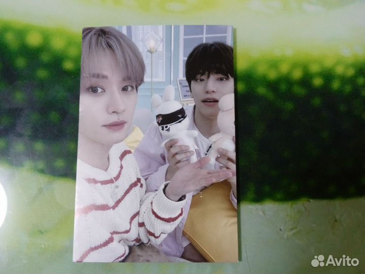 Мини-постеры с корейскими певцами