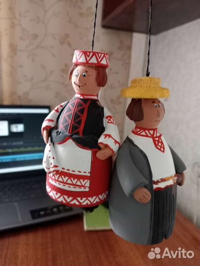 Глиняные игрушки бубенцы