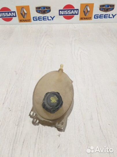 Бачок расширительный антифриза Renault sandero 2