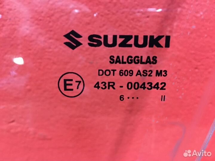 Стекло двери переднее левое Suzuki Vitara хетчбэк