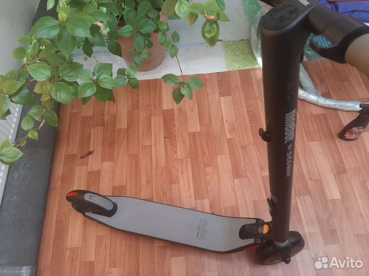 Электросамокат ninebot es2