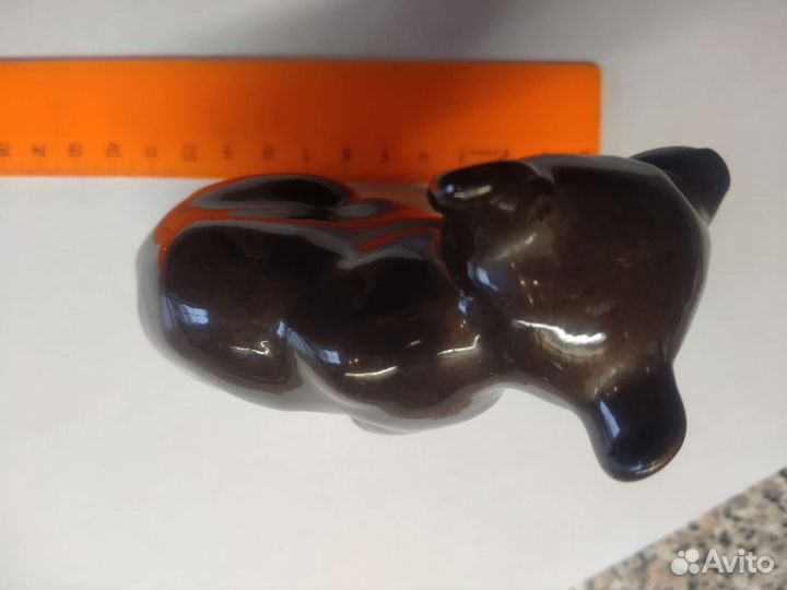Медведь фигурка