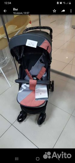 Прогулочная коляска