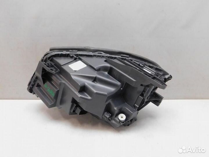 Фара правая Mercedes-Benz GLA-Class