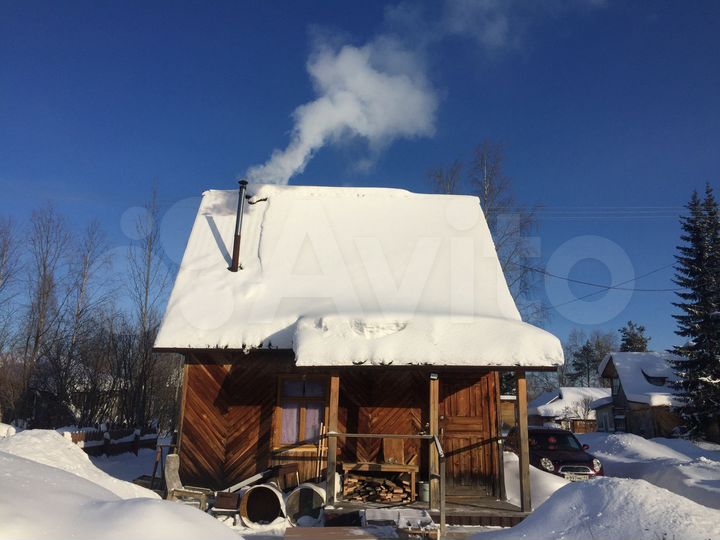 Дом 22 м² на участке 6 сот.