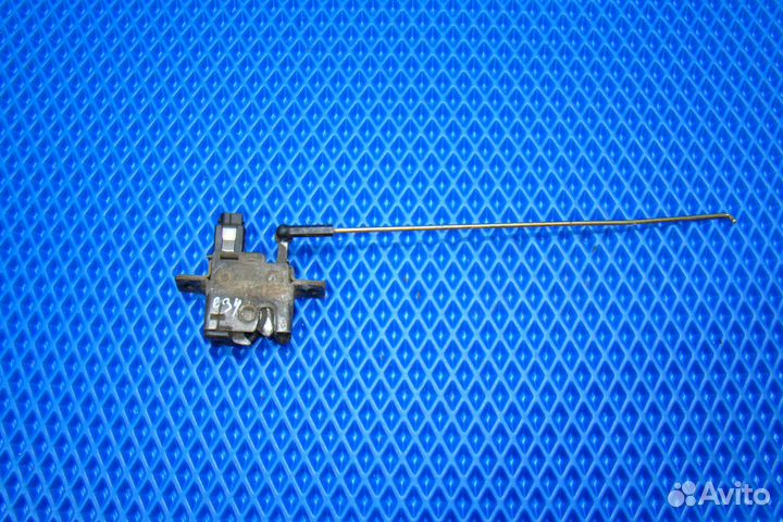 Замок багажника BMW E34