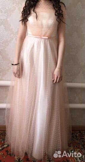 Вечернее платье