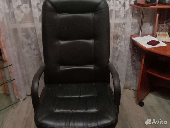 Компьютерное кресло руководителя бу