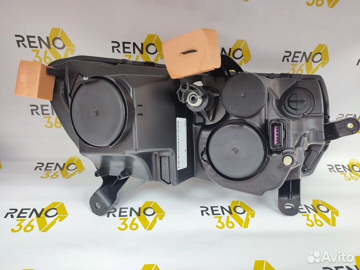 Фара передняя левая, правая на Renault Logan 2