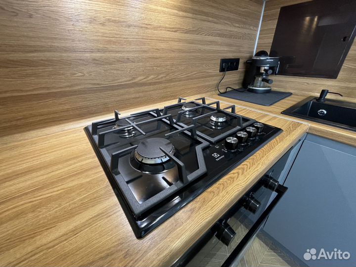 Угловая кухня в хрущёвку ксп:15708