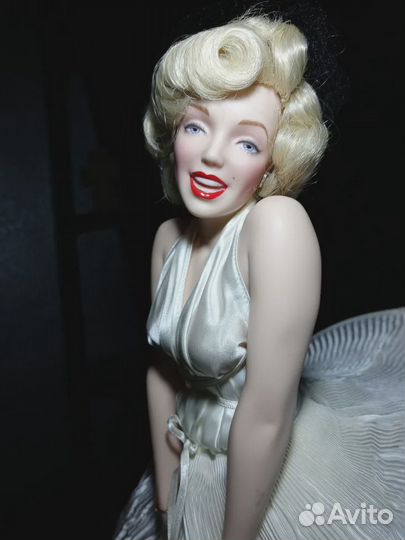Кукла Мерлин Монро