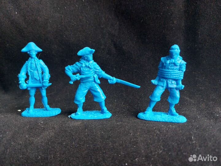 Пираты с пушкой.Остров сокровищ.Копии Barzso