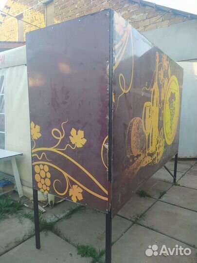 Большая клетка для птиц или животных