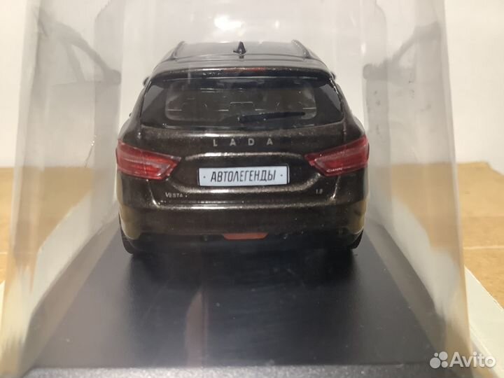 Модель автомобиляlada vesta SW 1:43 деа