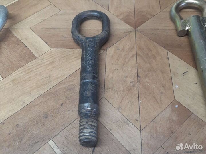 Буксировочная петля