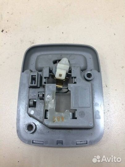 Фонарь салона (плафон) Nissan Primera