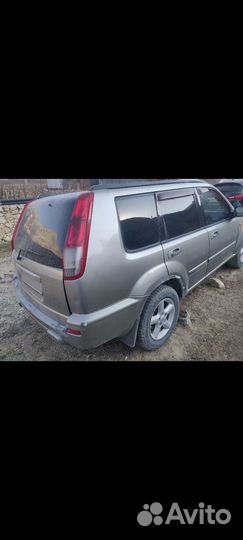 Nissan X-Trail 2.0 AT, 2002, 250 000 км