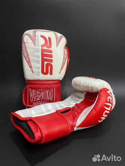 Боксерские перчатки Venum RWS