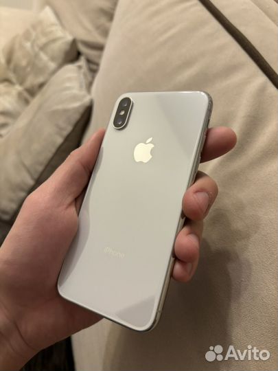 iPhone X, 64 ГБ