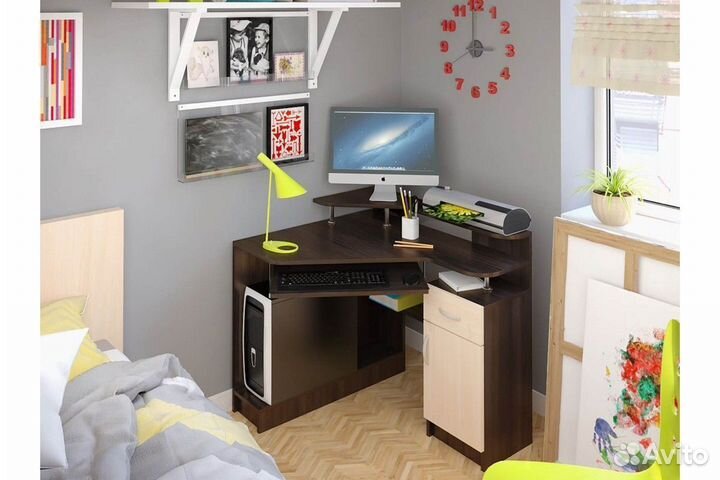 Компьютерный стол угловой