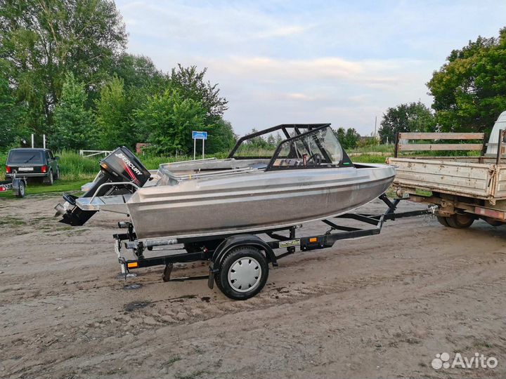 Алюминиевая моторная лодка 